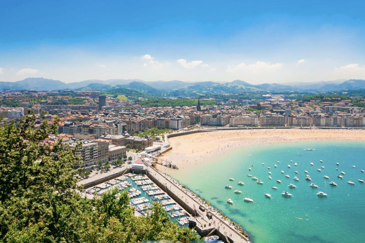 Paradise Luxurious Flat, Free Parking, 3 Double Rooms, Terrace, Jacuzzi, Fully Renovated * Saint-Sébastien